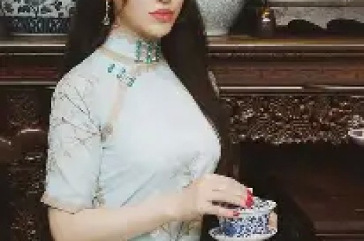 不到24小时娱乐圈又出三大八卦顶流小花、男星带女儿见情人