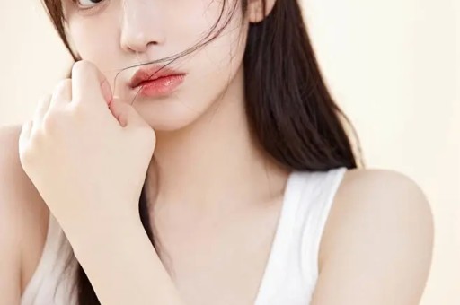 墙倒众人扶没想到曾被人民日报点名表扬的李维刚如今更牛了