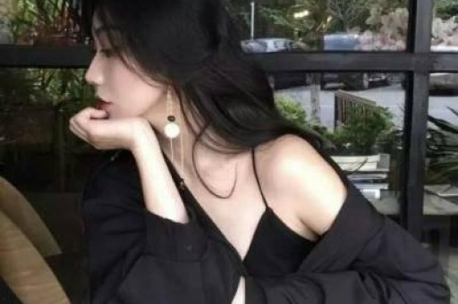 谢娜成都演唱会想看人数超35万艺人跨界为何引争议